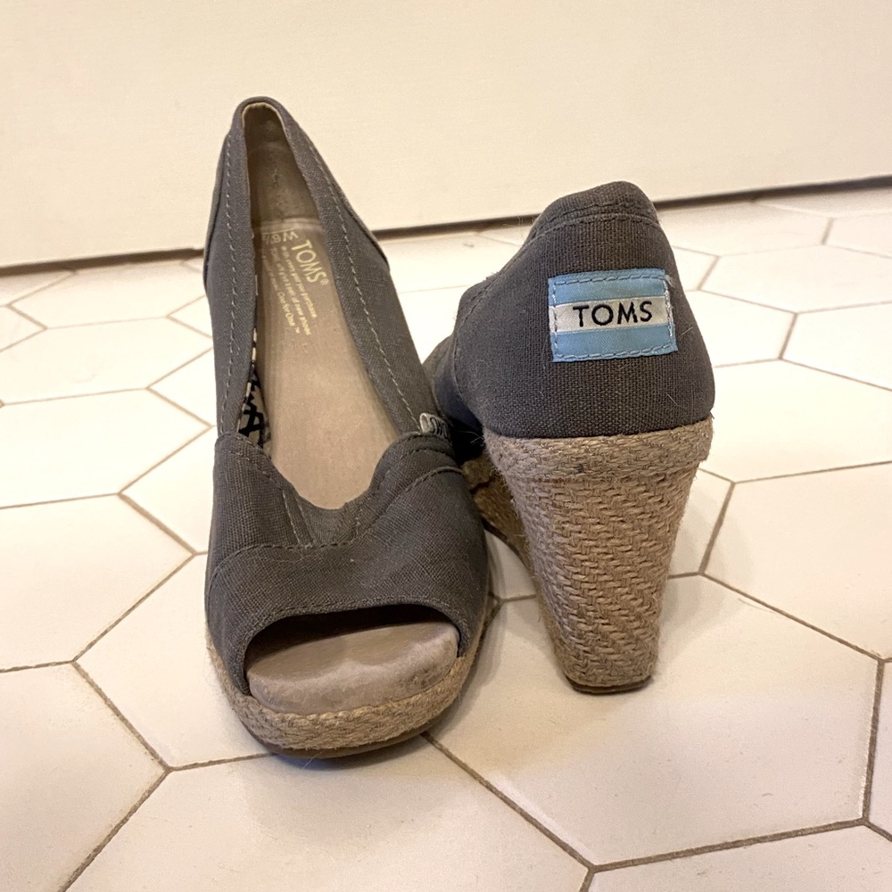 Toms Wedges